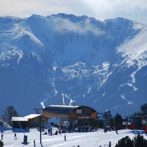 Les-Angles-station-de-ski-pyrenees